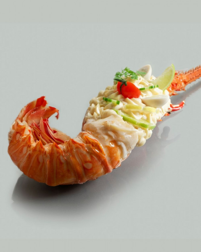 Demi-langouste fraîche à la Parisienne