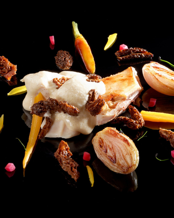 Volaille fermière et son écume de vin jaune et morilles 