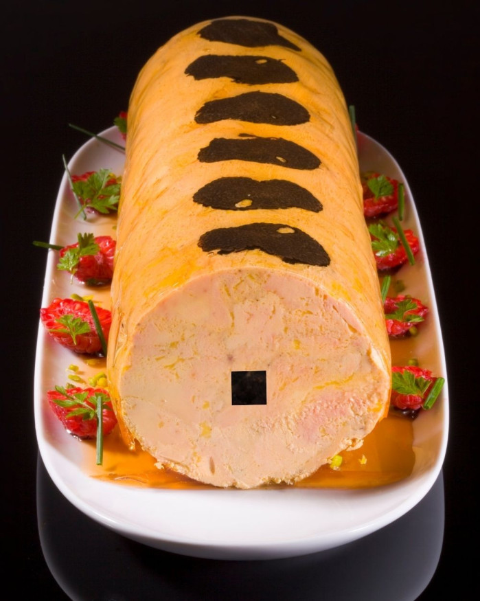 Foie gras truffé accompagné de son chutney