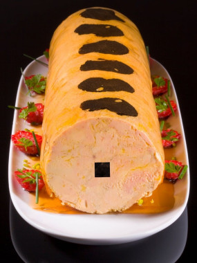 Foie gras truffé accompagné de son chutney