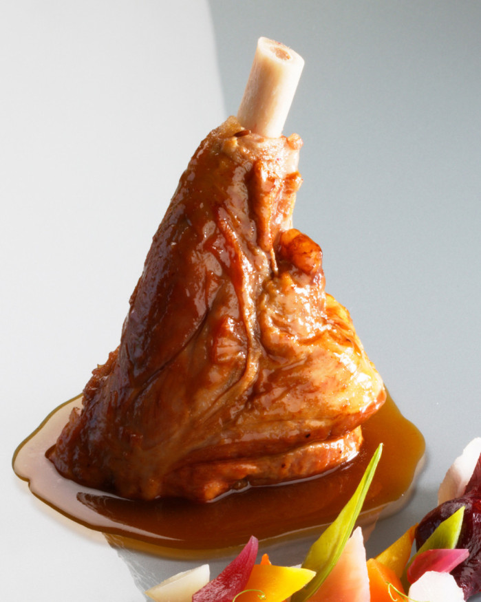 Souris d'agneau fondante et son jus au thym citronné