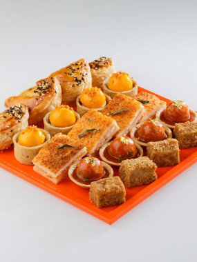 Plateau Too Show - A chauffer