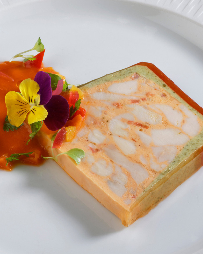Terrine de volaille, tomate et basilic
