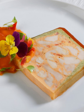 Terrine de volaille, tomate et basilic