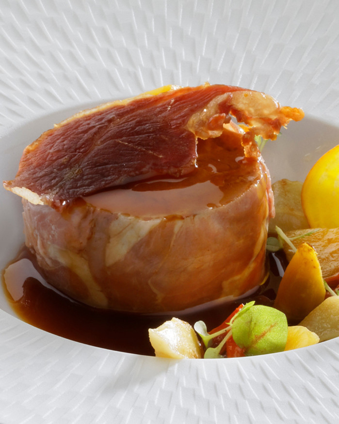 Quasi de veau façon saltimbocca et son jus réduit