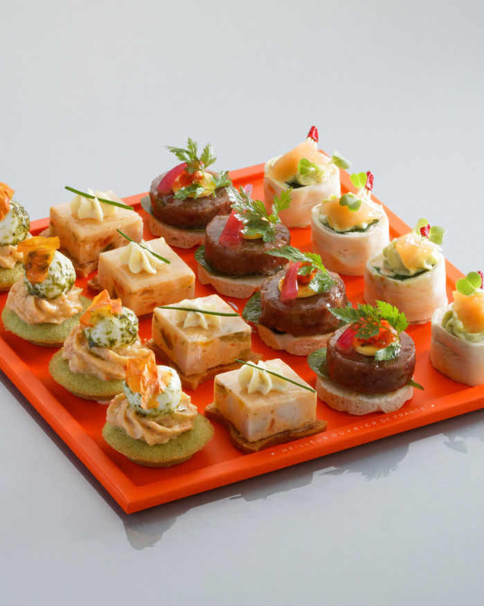 Plateau Globe Trotter