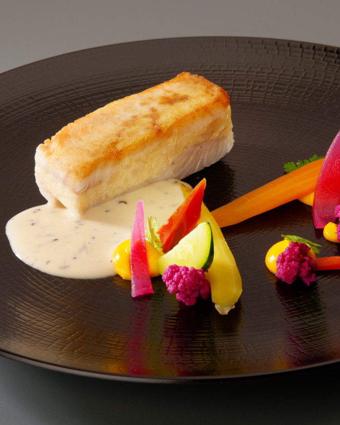 Feuille à feuille de sandre soufflé aux Saint-Jacques, sabayon champagne truffé