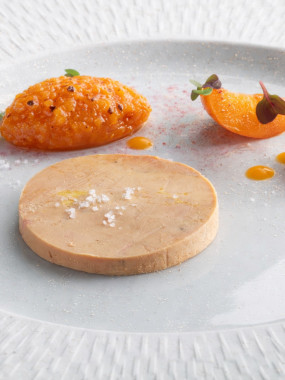 Foie gras de canard au naturel (env. 60g) et son chutney abricot Macvin